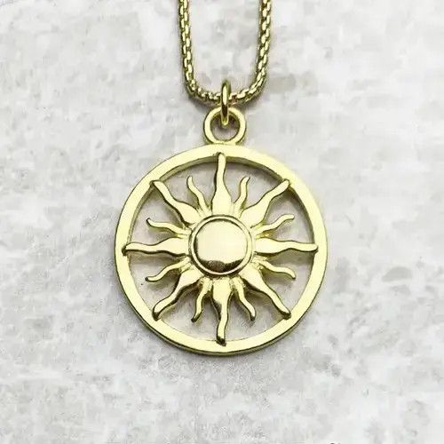 Jewelry Sun Pendant Necklace Size ONE SIZE - 1 Thumbnail