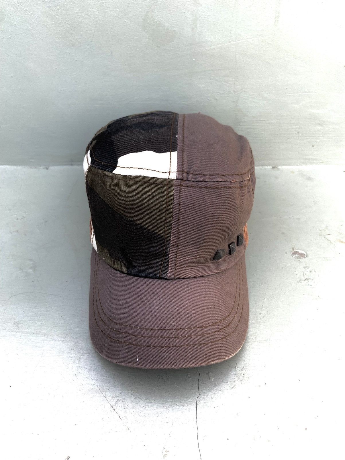If Six Was Nine 2000s camo button studded patrol hat Size ONE SIZE - 3 Thumbnail