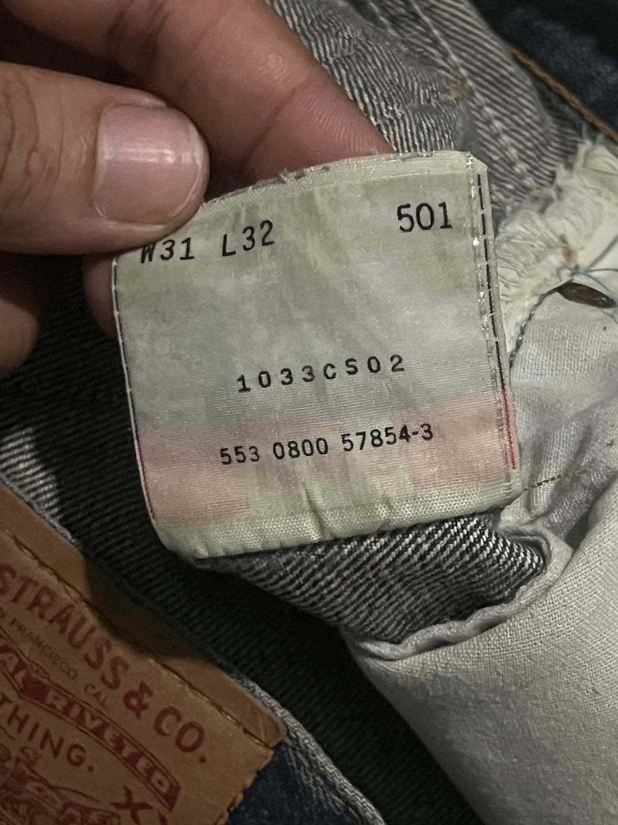 Levi's Vintage 90s Levi’s 501 Button Fly Dark Blue Faded Jeans Size US 31 - 16 Thumbnail