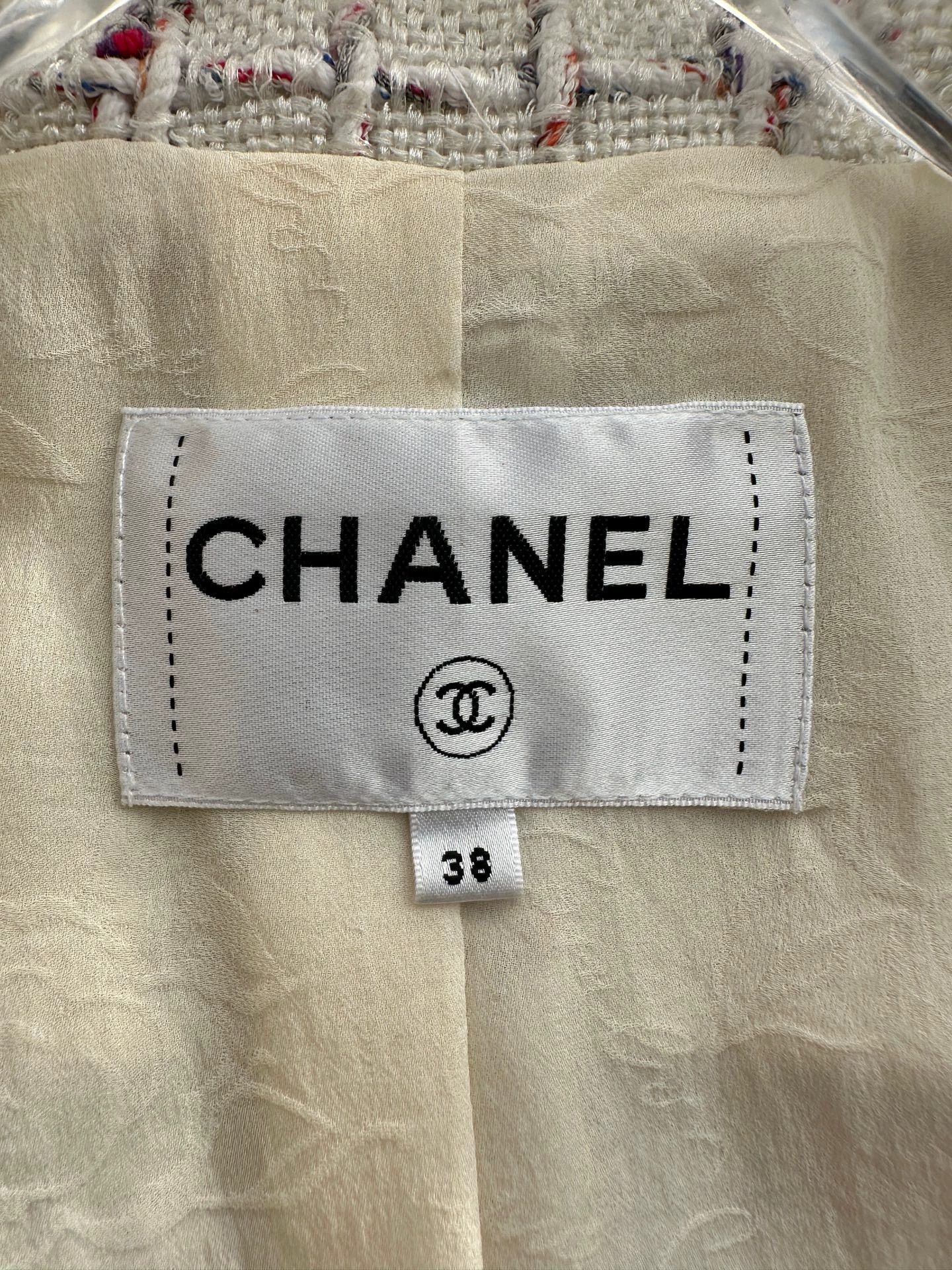 Chanel CHANEL 18S Rainbow Weave Check White Women's Jacket Size S / US 4 / IT 40 - 8 Thumbnail