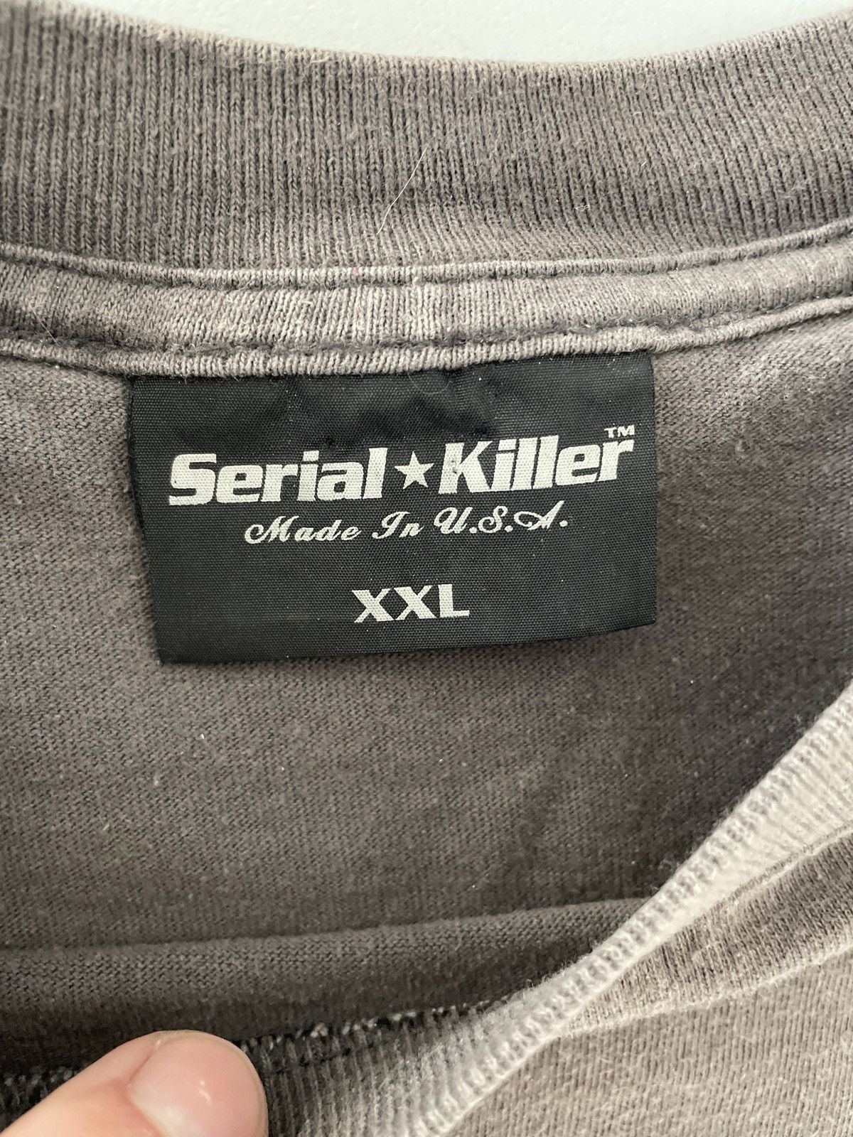 Vintage Vintage Serial Killer Vengeance is Mine Pulp Fiction Tee Size US XL / EU 56 / 4 - 4 Thumbnail