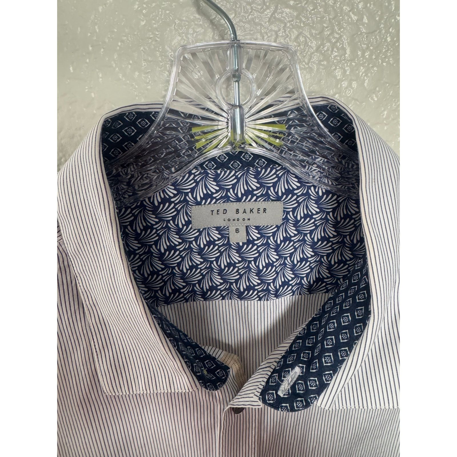 Ted Baker Ted Baker White and Blue Pinstriped Shirt Size 6 Size US XXL / EU 58 / 5 - 3 Thumbnail