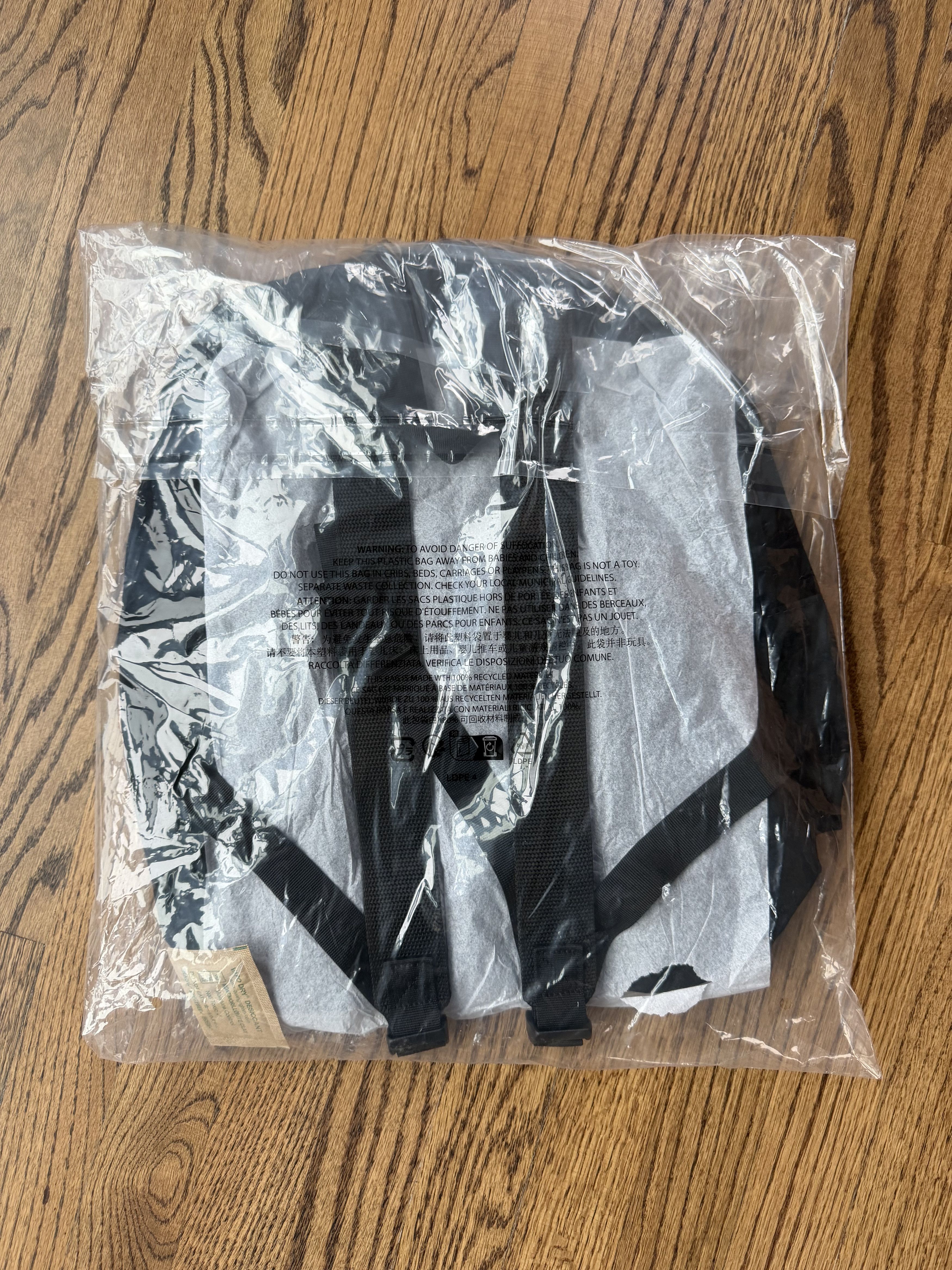 Supreme Supreme Velvet Backpack in Black Size ONE SIZE - 4 Thumbnail