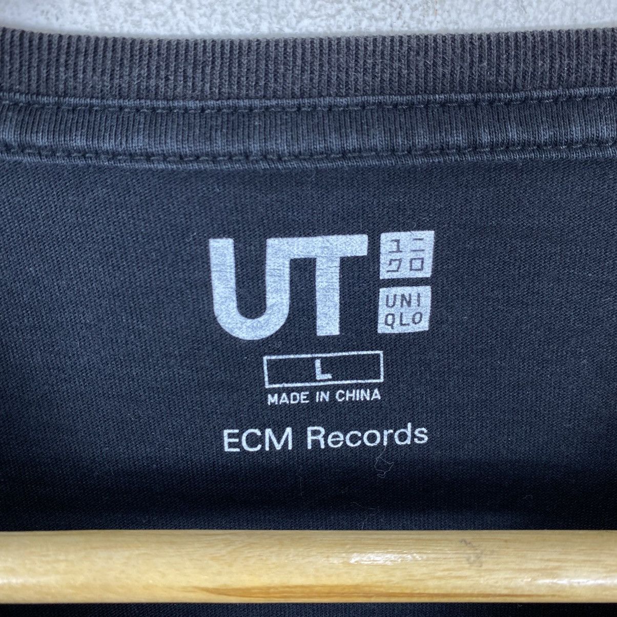 Band Tees Uniqlo UT x ECM Records JS Bach Violin T-Shirt L 3/4 Sleeve Size L / US 10 / IT 46 - 6 Thumbnail