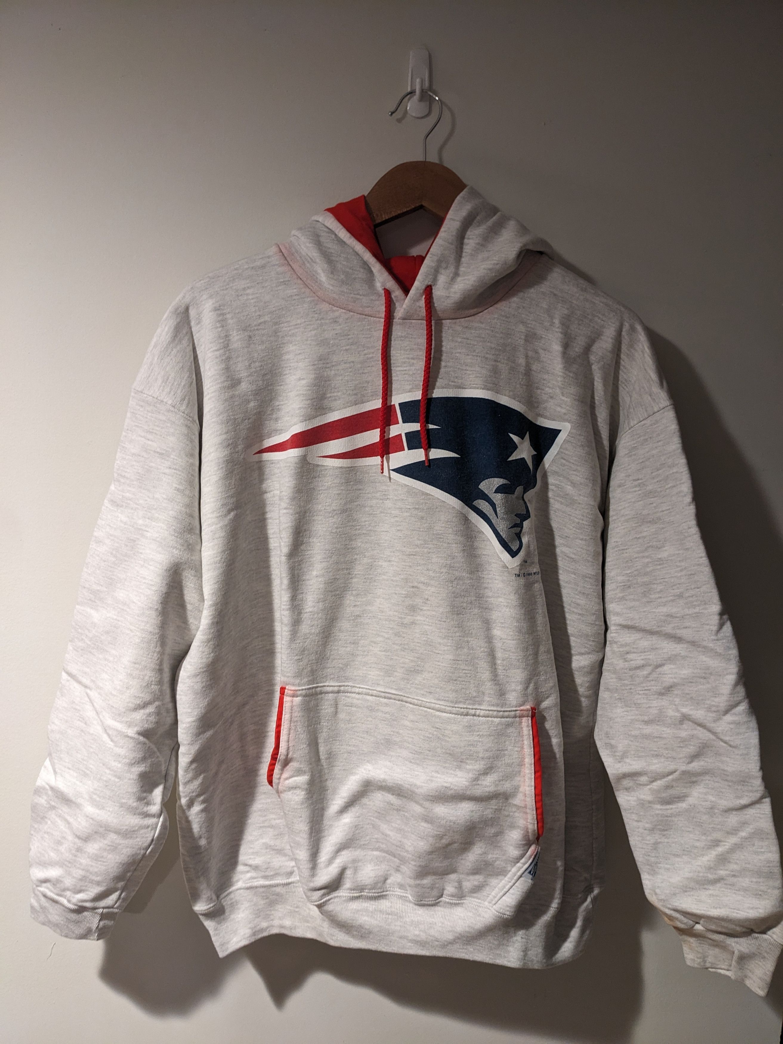 Vintage Vintage 1993 New England Patriots NFL Football Salem Hoodie Size US L / EU 52-54 / 3 - 1 Thumbnail