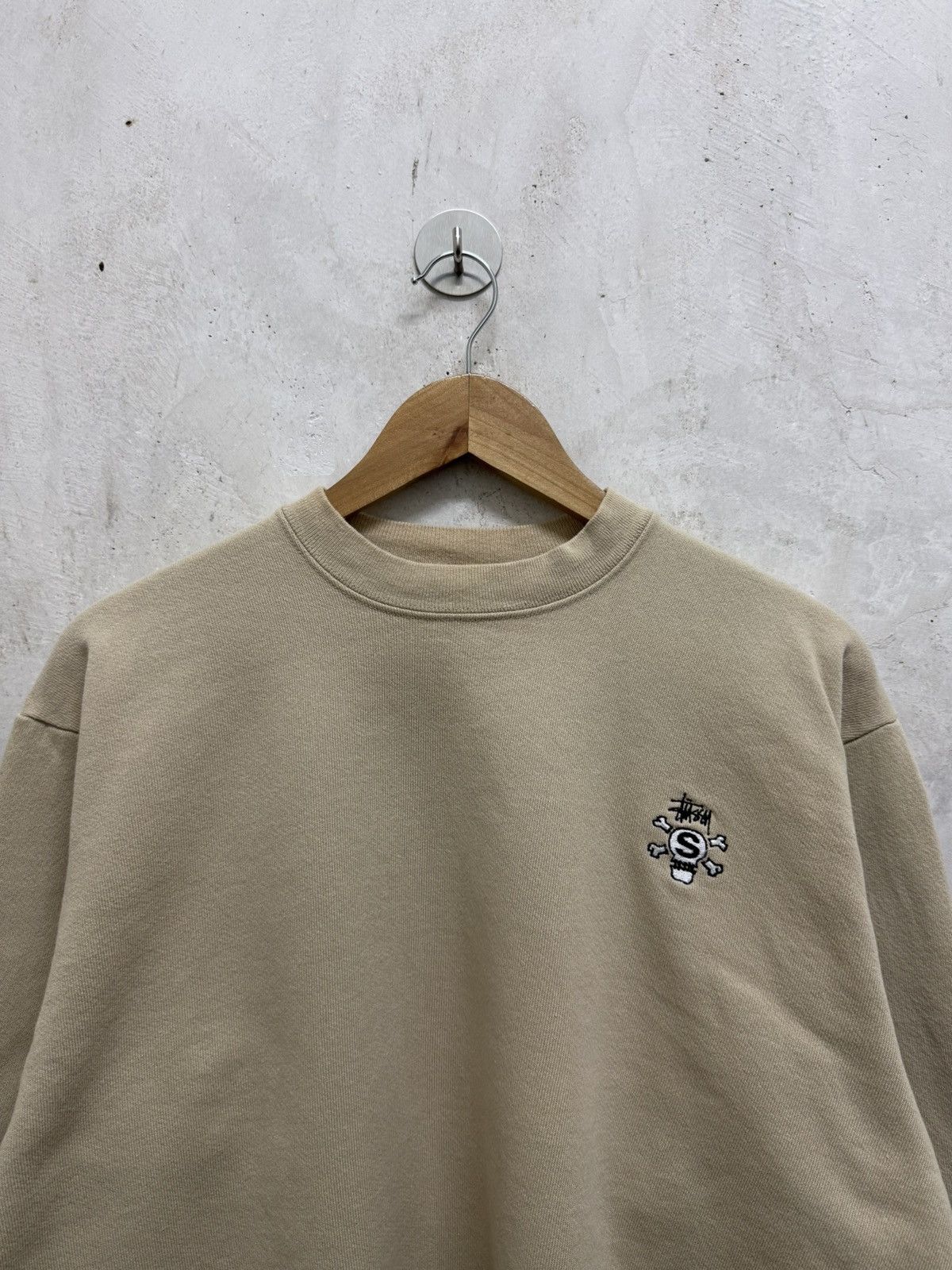 Stussy Vintage 90s Stussy Cross Bone Skull Sweatshirt Size US L / EU 52-54 / 3 - 2 Thumbnail