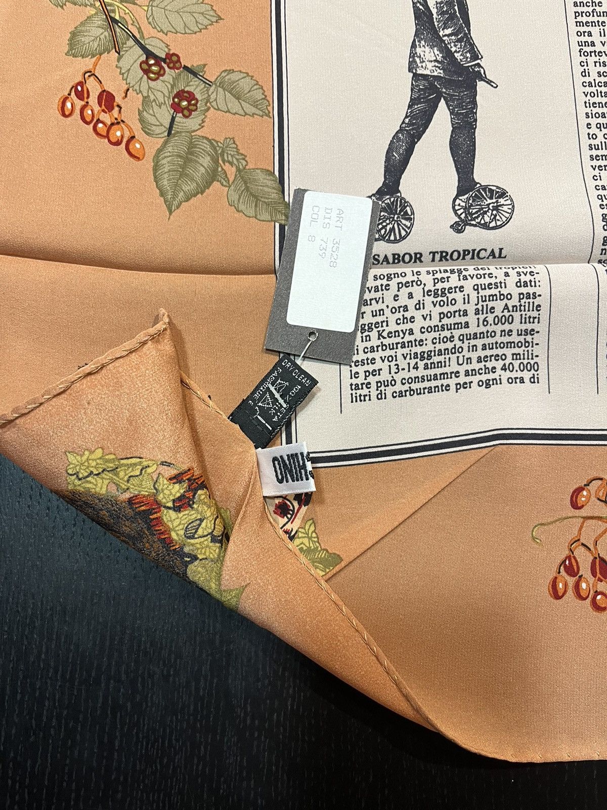 Moschino Moschino Vintage Italian Silk Scarf Size ONE SIZE - 4 Thumbnail