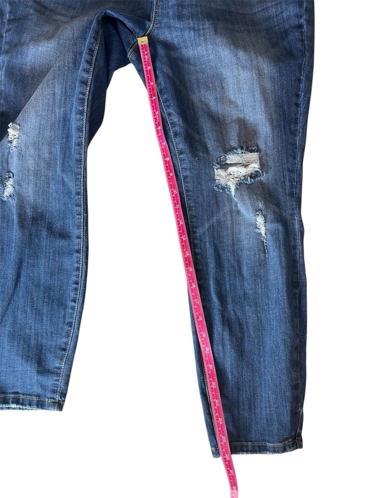 Designer Judy Blue Skinny Fit Jeans, Mid Rise Distressed Pull On 18W Size 40" / US 18 - 3 Thumbnail