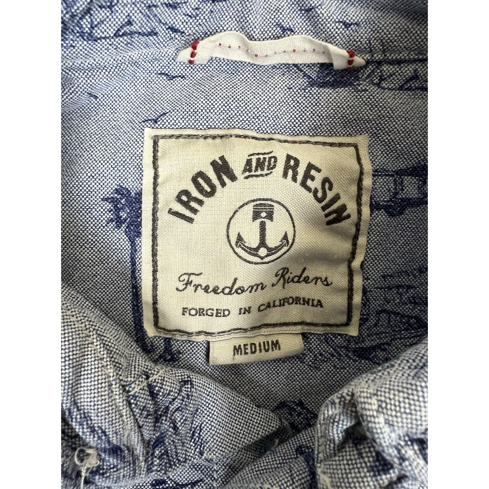 Other Iron And Resin Wave Pattern Hawaiian Shirt Medium Button Up Size US M / EU 48-50 / 2 - 5 Thumbnail