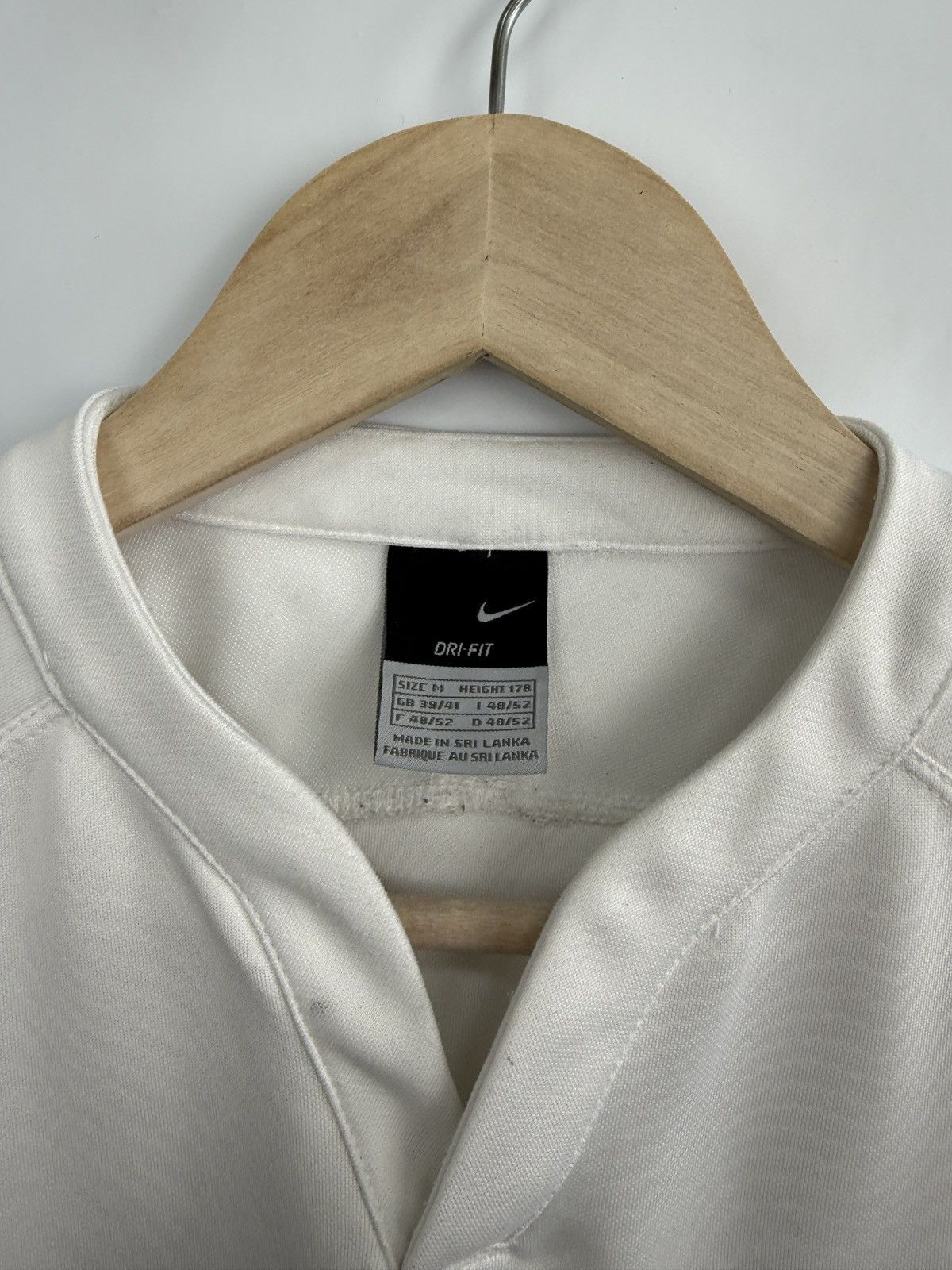 Nike 🏴󠁧󠁢󠁥󠁮󠁧󠁿 Vintage Y2K Nike Rugby England O2 T-Shirt Rare Retro Size US M / EU 48-50 / 2 - 5 Thumbnail