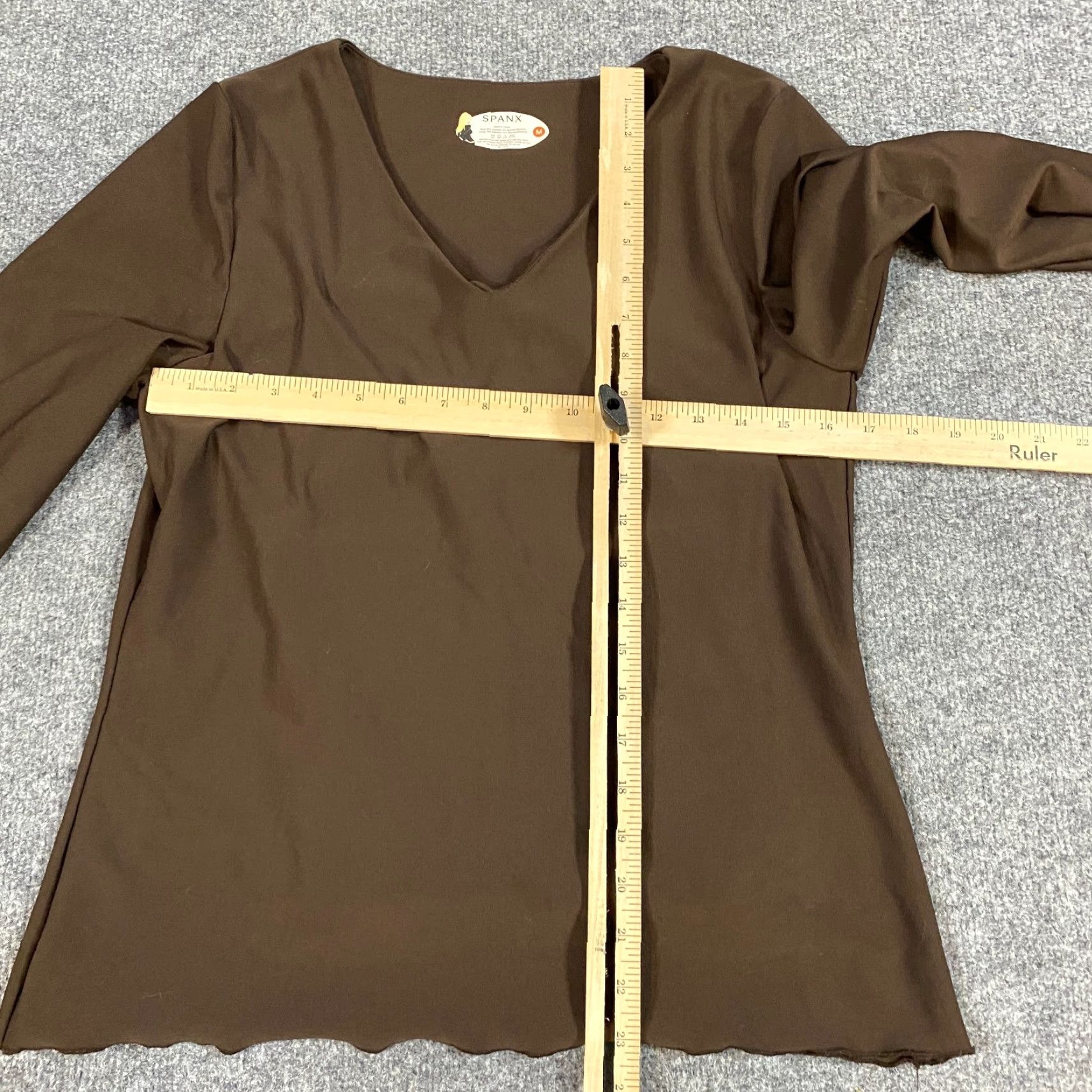 Spanx Spanx Womens Blouse M Brown Solid V-Neck 3/4 Sleeve Knit Pullover Top Regular Size Type Girls Womens (adjusted): Size M / US 6-8 / IT 42-44 - 3 Thumbnail