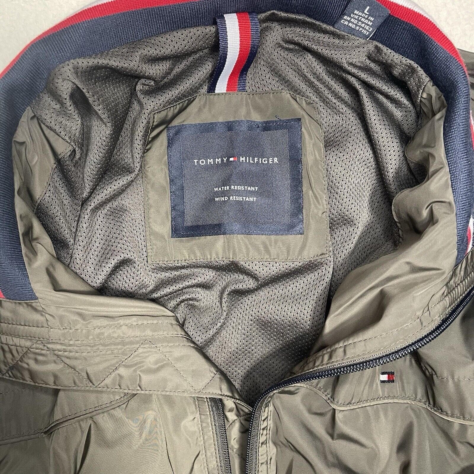 Tommy Hilfiger Tommy Hilfiger Men's Performance Windbreaker Water Resist L Size US L / EU 52-54 / 3 - 3 Thumbnail