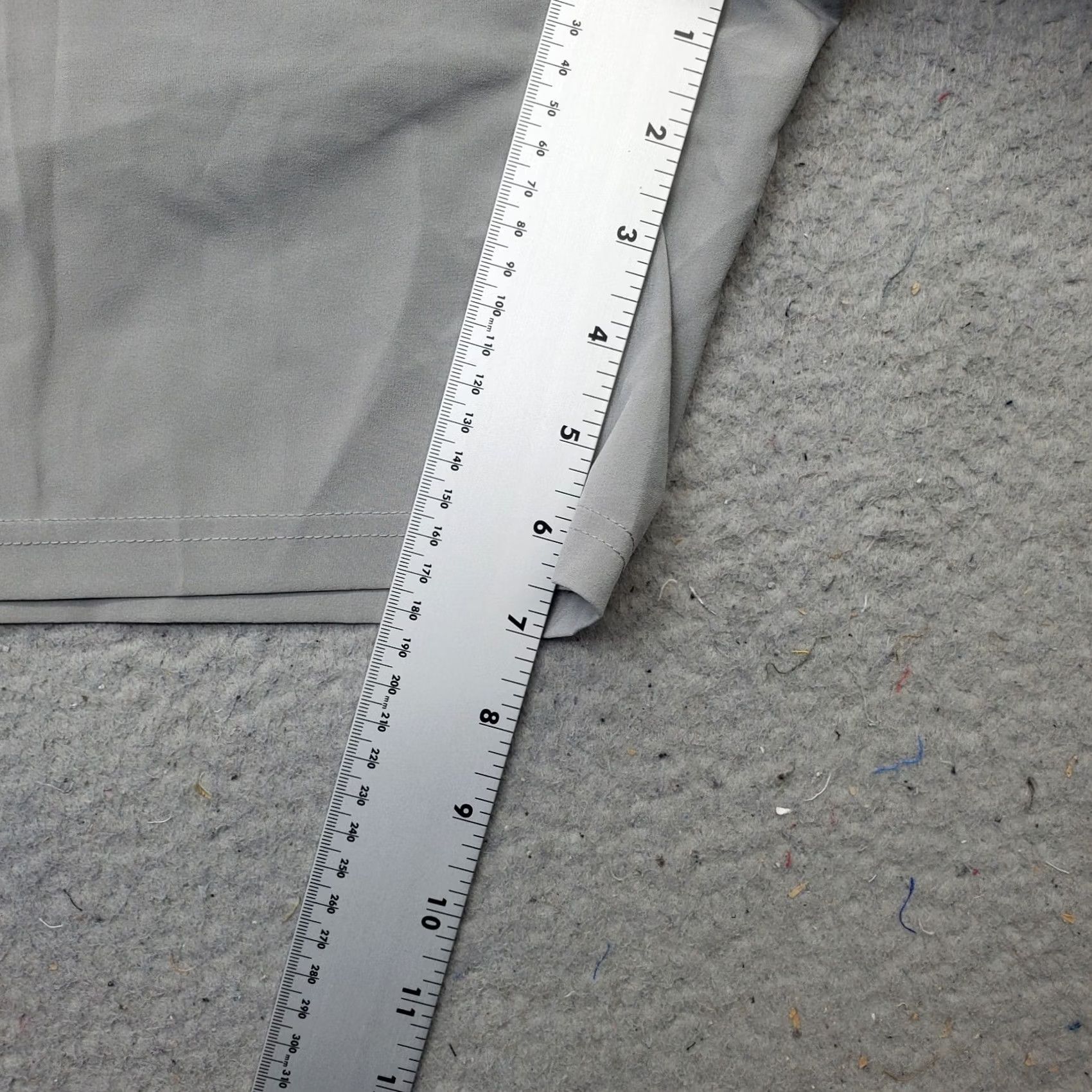 Vintage VRST Golf Shorts Mens 2XL Gray - Running & Inseam 7" Elastic Waist Liner Pockets 20" Waistband 7" Inseam Men’s VRST Shorts Size US 39 - 5 Thumbnail