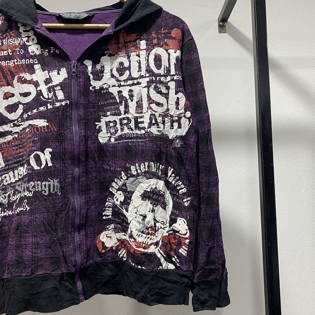 Vintage 💥FINAL DROP💥 Beaumere Poem Wording ZipHoodie Punk Skull Size US S / EU 44-46 / 1 - 2 Thumbnail