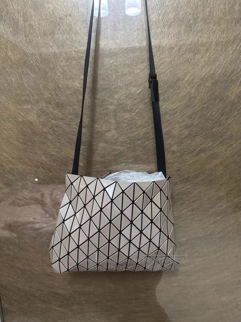 Issey Miyake Issey Miyake Rhombus Crossbody Bag Size ONE SIZE - 1 Thumbnail