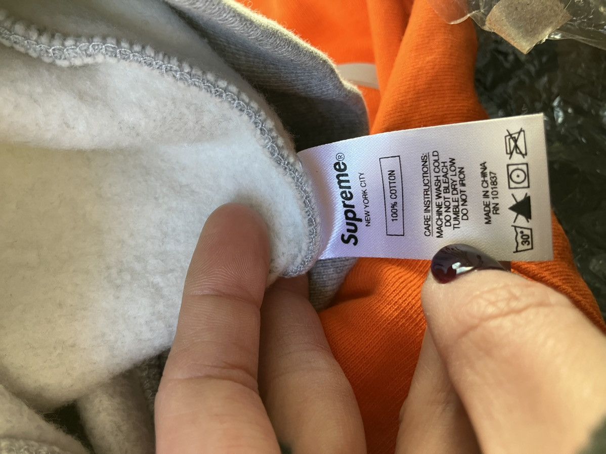 Supreme Supreme Hoodie (Never worn) Size US L / EU 52-54 / 3 - 4 Thumbnail