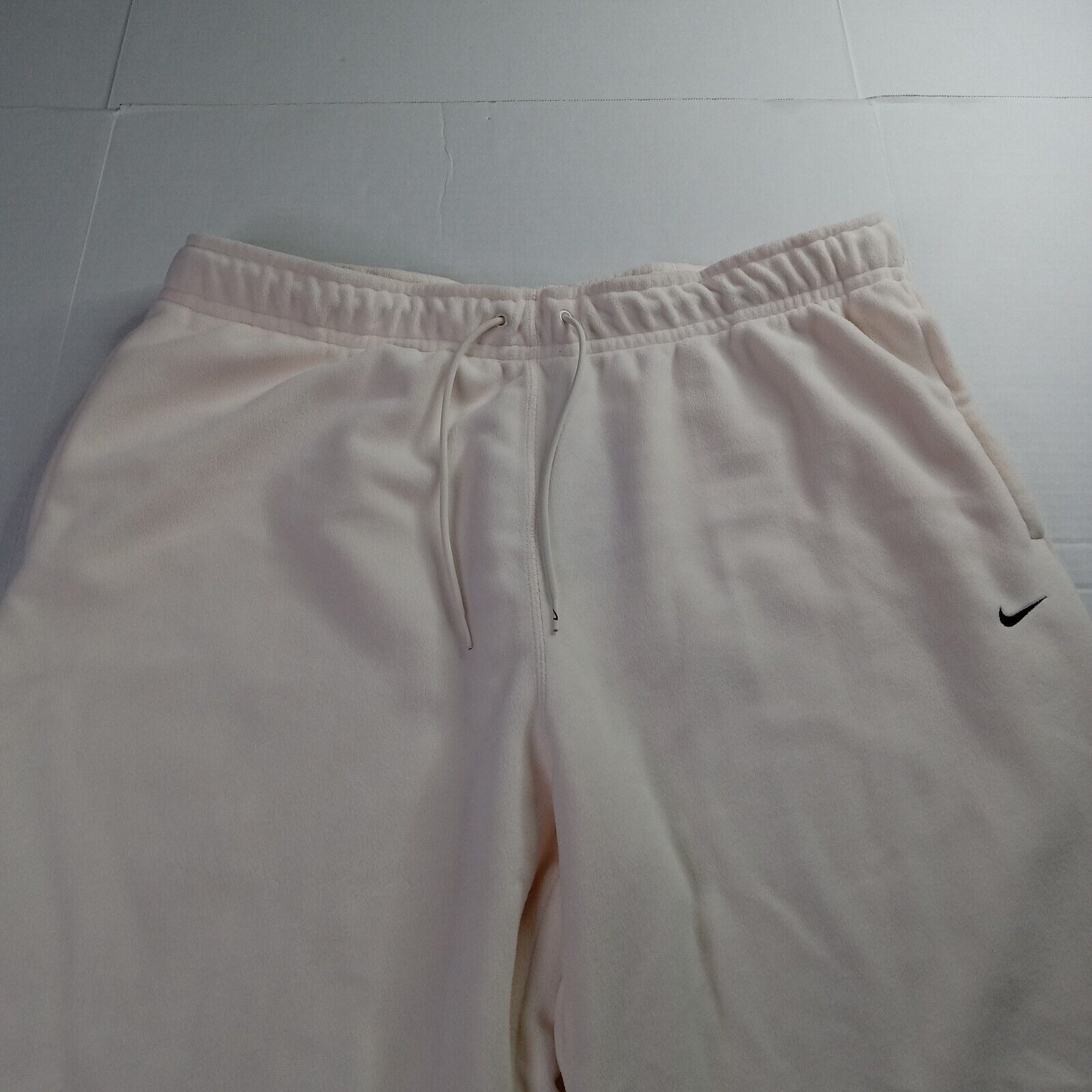 Nike Nike One Pants Women's 2XL Beige Therma Fit Joggers Fleece Size 42" / US 20 - 4 Thumbnail