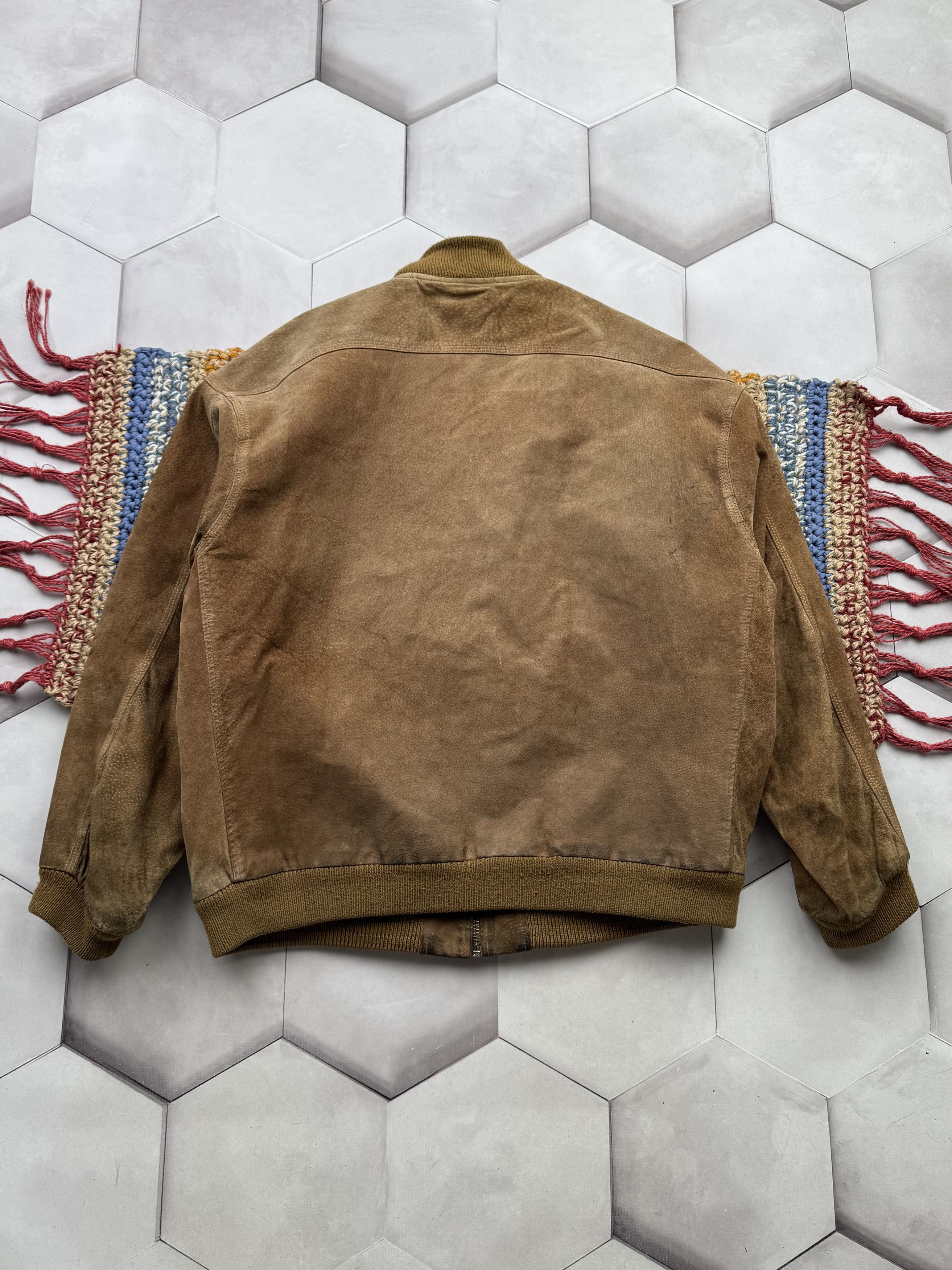 Japanese Brand Vintage Suede Bomber Jacket (E4) Size US M / EU 48-50 / 2 - 13 Thumbnail