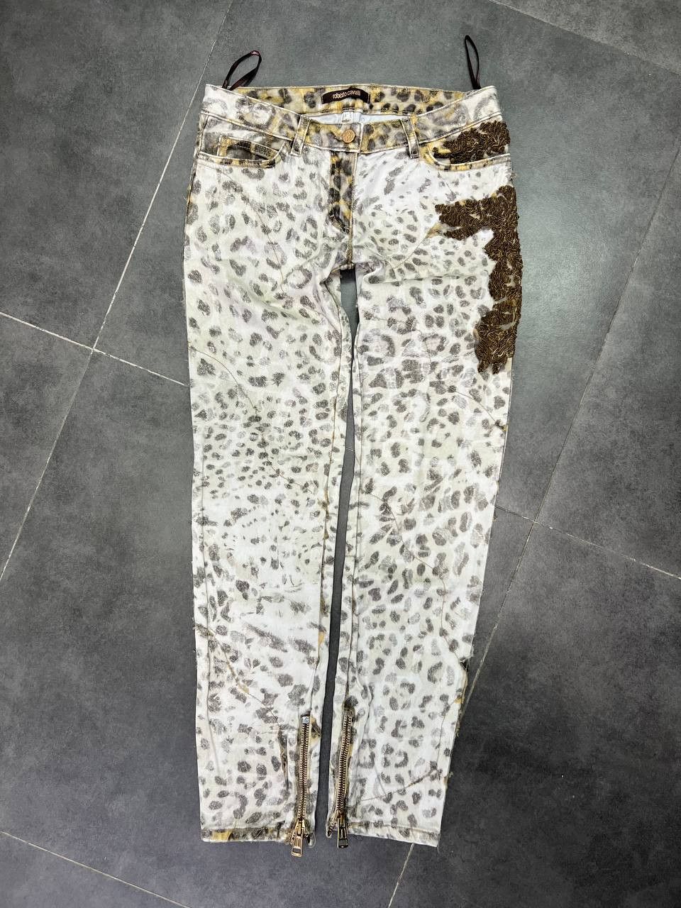 Roberto Cavalli Roberto Cavalli Leopard Print Vintage Jeans Size 28" / US 6 / IT 42 - 2 Thumbnail