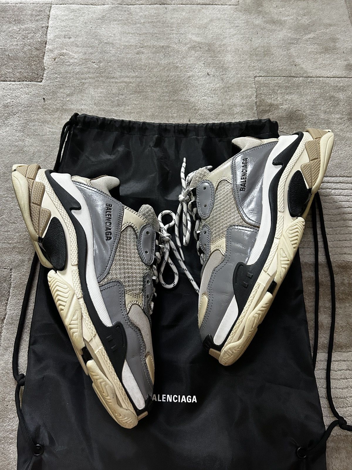 Balenciaga Balenciaga triples grey/beige Size US 10 / EU 43 - 1 Thumbnail