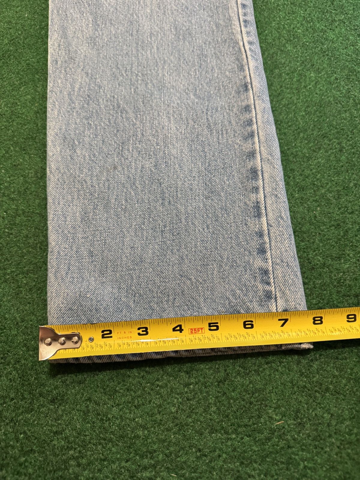 Levi's Vintage Clothing Vintage Levi’s 550 Relaxed Light Wash 32x34 Grunge Jeans Size US 32 / EU 48 - 7 Thumbnail