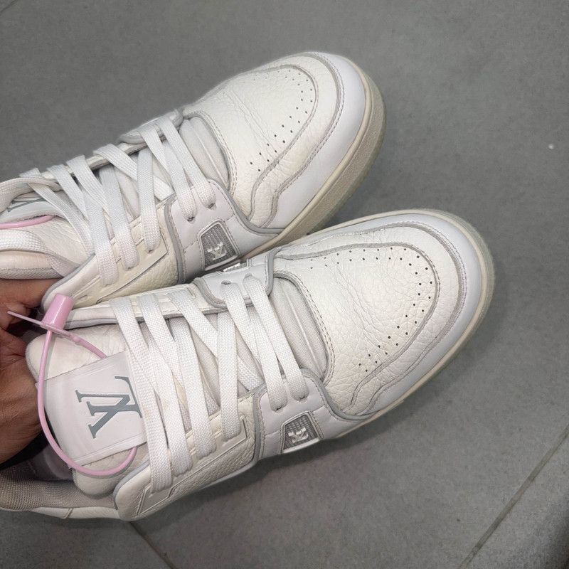 Louis Vuitton Louis Vuitton Trainer Low-Top Fashion Sneakers - Size US 8.5 / EU 41-42 - 9 Thumbnail