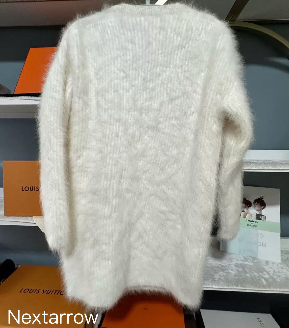 Balenciaga Balenciaga white wool mink wool sweater2412-Nextarrow Size US S / EU 44-46 / 1 - 2 Thumbnail