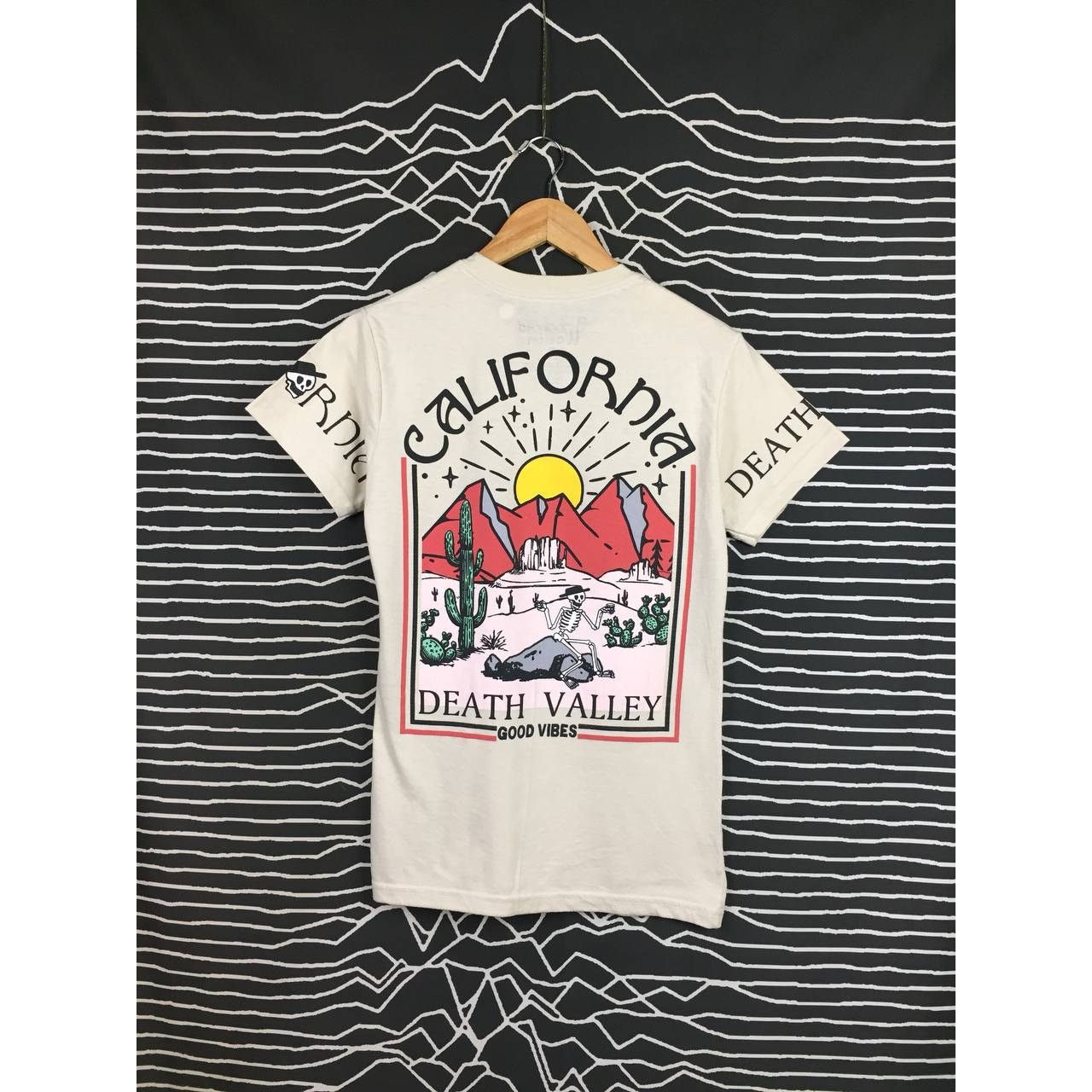 Vintage Weekend Warrior California Death Valley Good Vibes Tee Size US S / EU 44-46 / 1 - 2 Thumbnail
