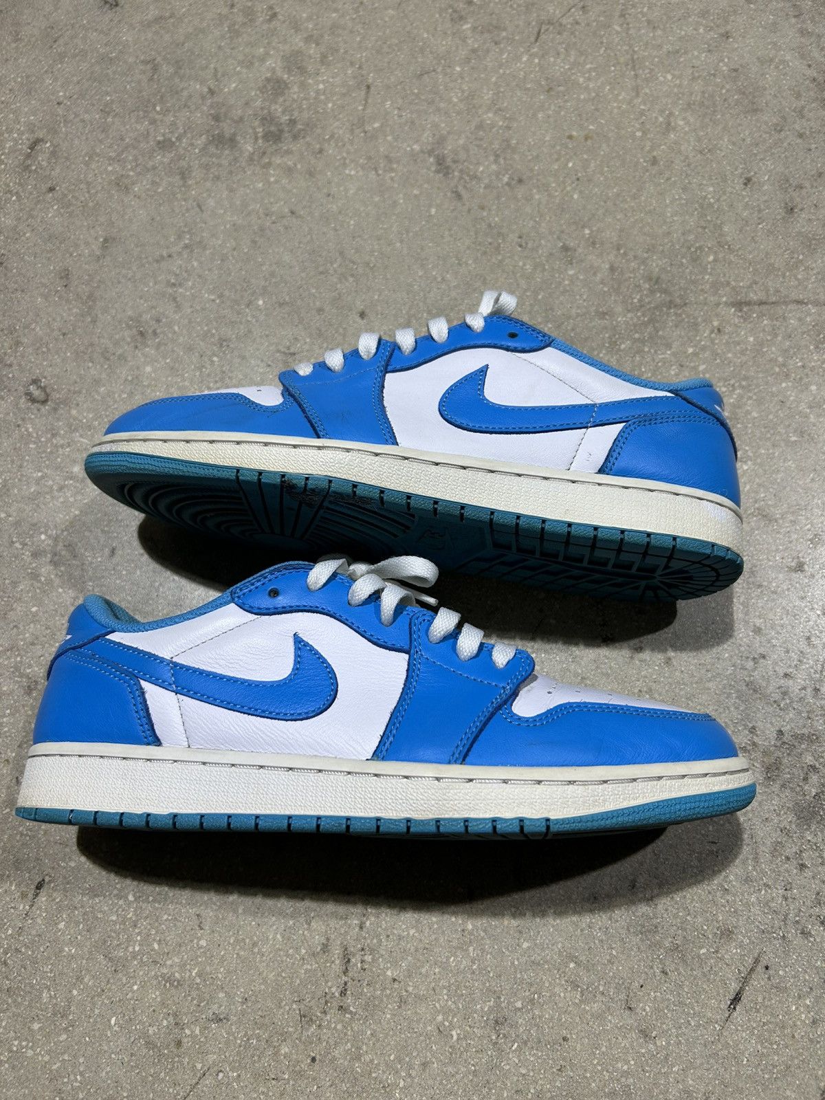 Jordan Brand Jordan 1 Low SB UNC Size US 9.5 / EU 42-43 - 1 Thumbnail