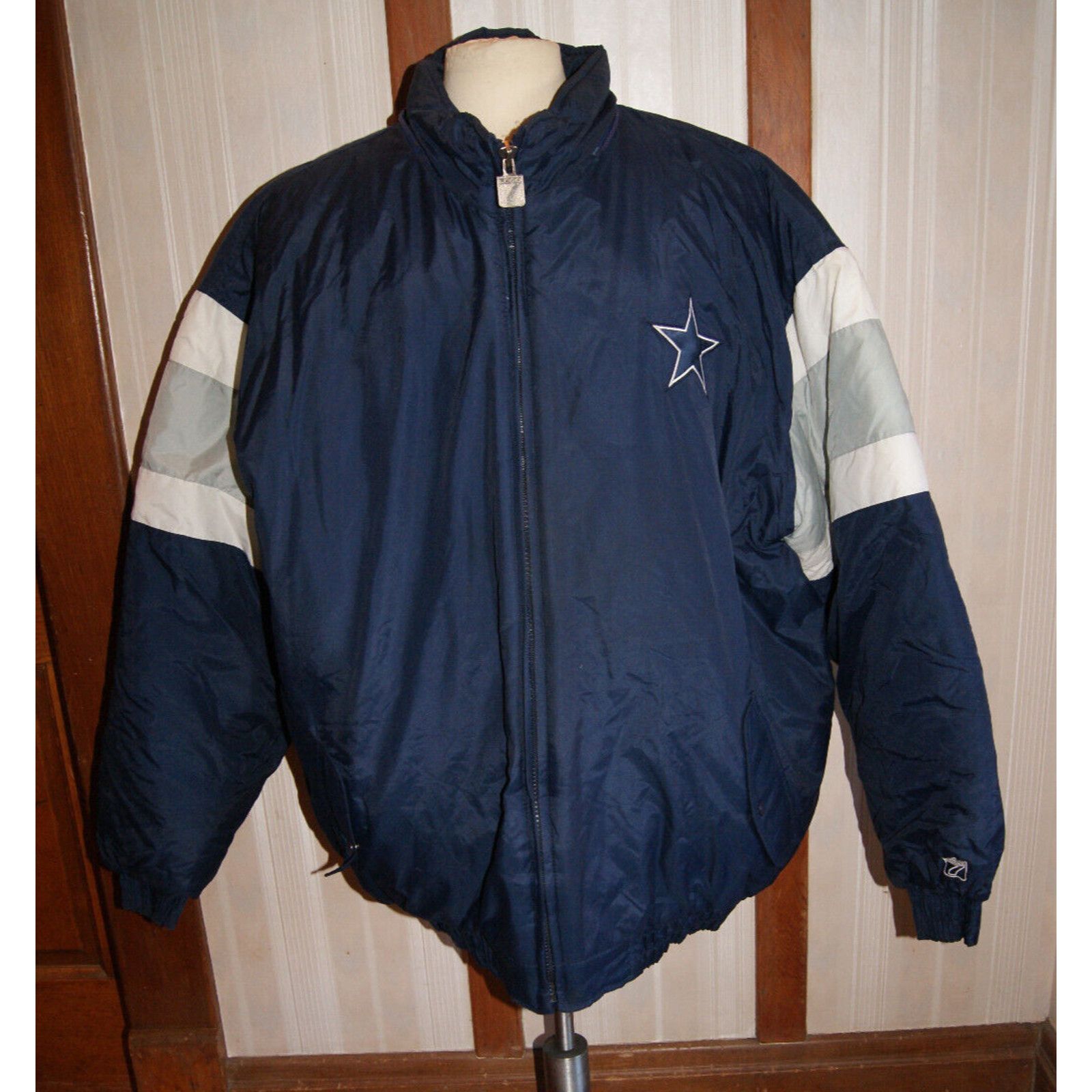 Logo 7 VTG Logo 7 NFL Dallas Cowboys Puffer Jacket NFL Mens 2XLT Size US XXL / EU 58 / 5 - 1 Thumbnail