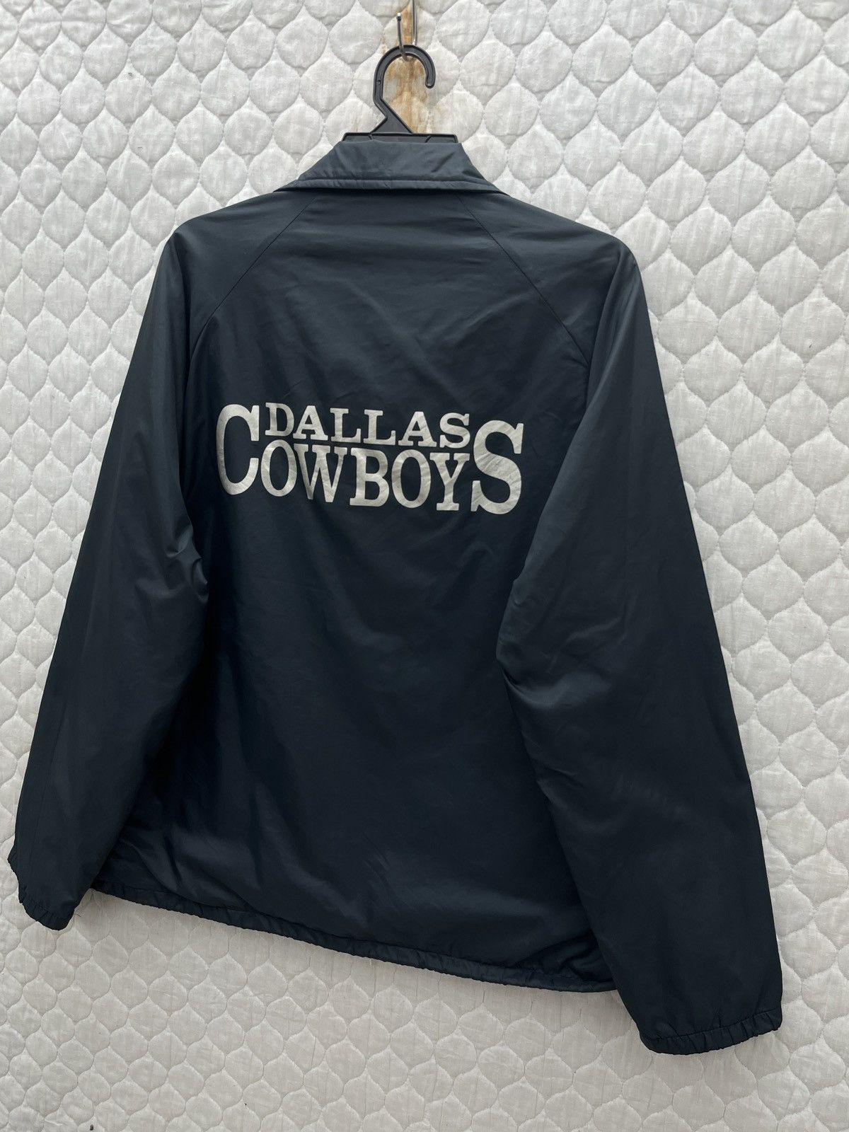 Chalk Line 🔥🔥🔥STEALS VTG CHALK LINE NFL DALLAS COWBOYS LIGHT JACKET Size US L / EU 52-54 / 3 - 2 Thumbnail