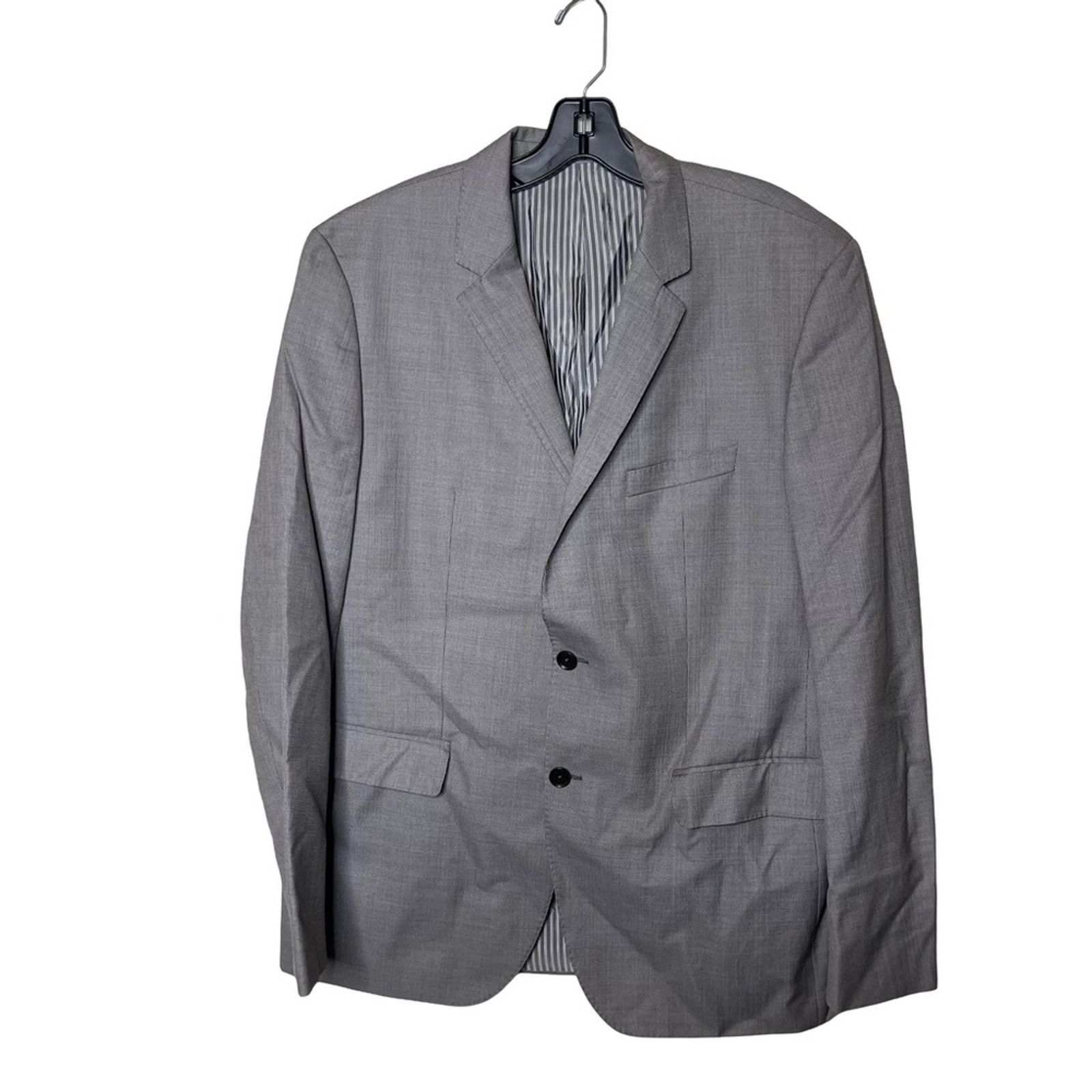 Hugo Boss Hugo Boss Light Grey wool silk blend 2 button blazer sz 42R Size US L / EU 52-54 / 3 - 1 Thumbnail