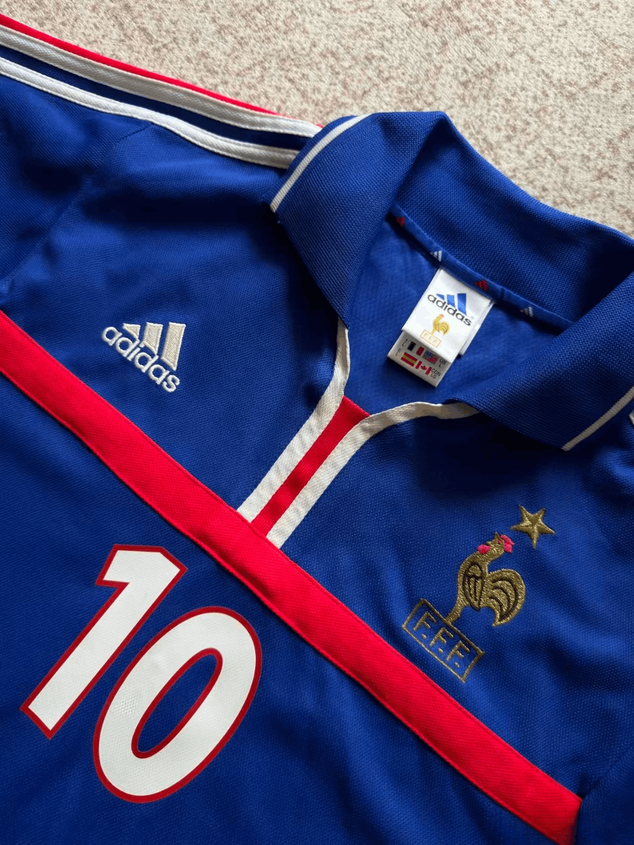 Other 2000 France 10 Zidane Jersey Home Size US M / EU 48-50 / 2 - 3 Thumbnail