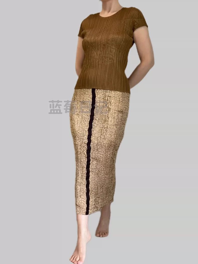 Issey Miyake Issey Miyake size:3 Brown pleated coat Size M / US 6-8 / IT 42-44 - 1 Thumbnail