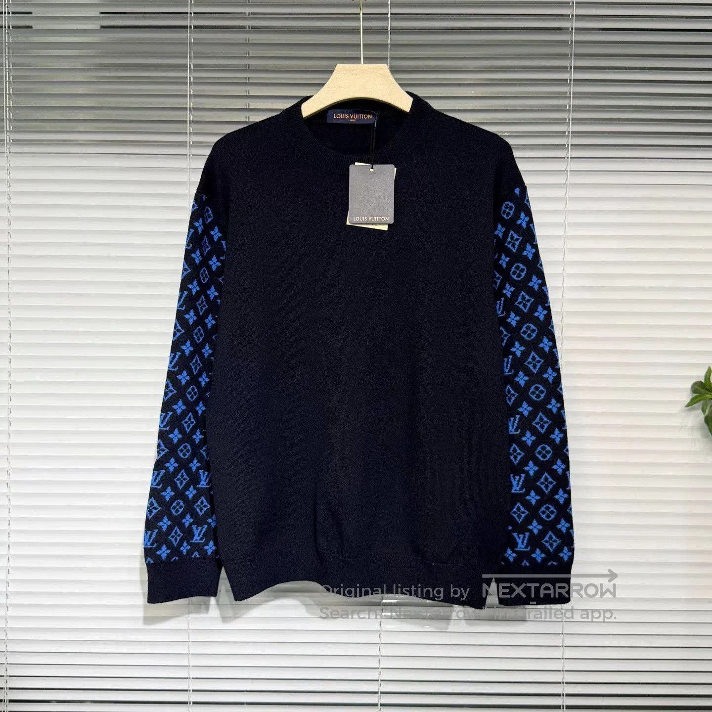 Louis Vuitton LV Monogram Knit Sweater M. Size US M / EU 48-50 / 2 - 1 Thumbnail