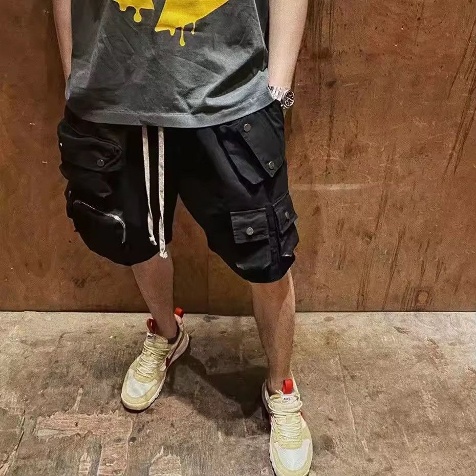Designer × Vintage Cargo Y2K Streetwear Loose Techwear Black Shorts Size US 34 / EU 50 - 1 Thumbnail