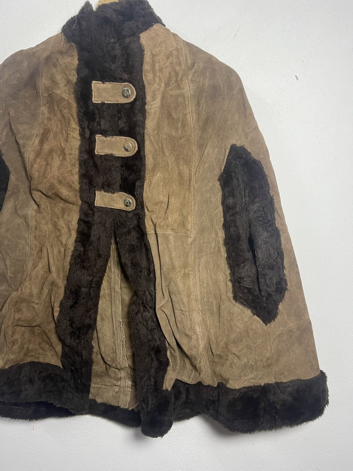 Other Vintage 70s Suede and Faux Fur Poncho Cape Size US L / EU 52-54 / 3 - 4 Thumbnail