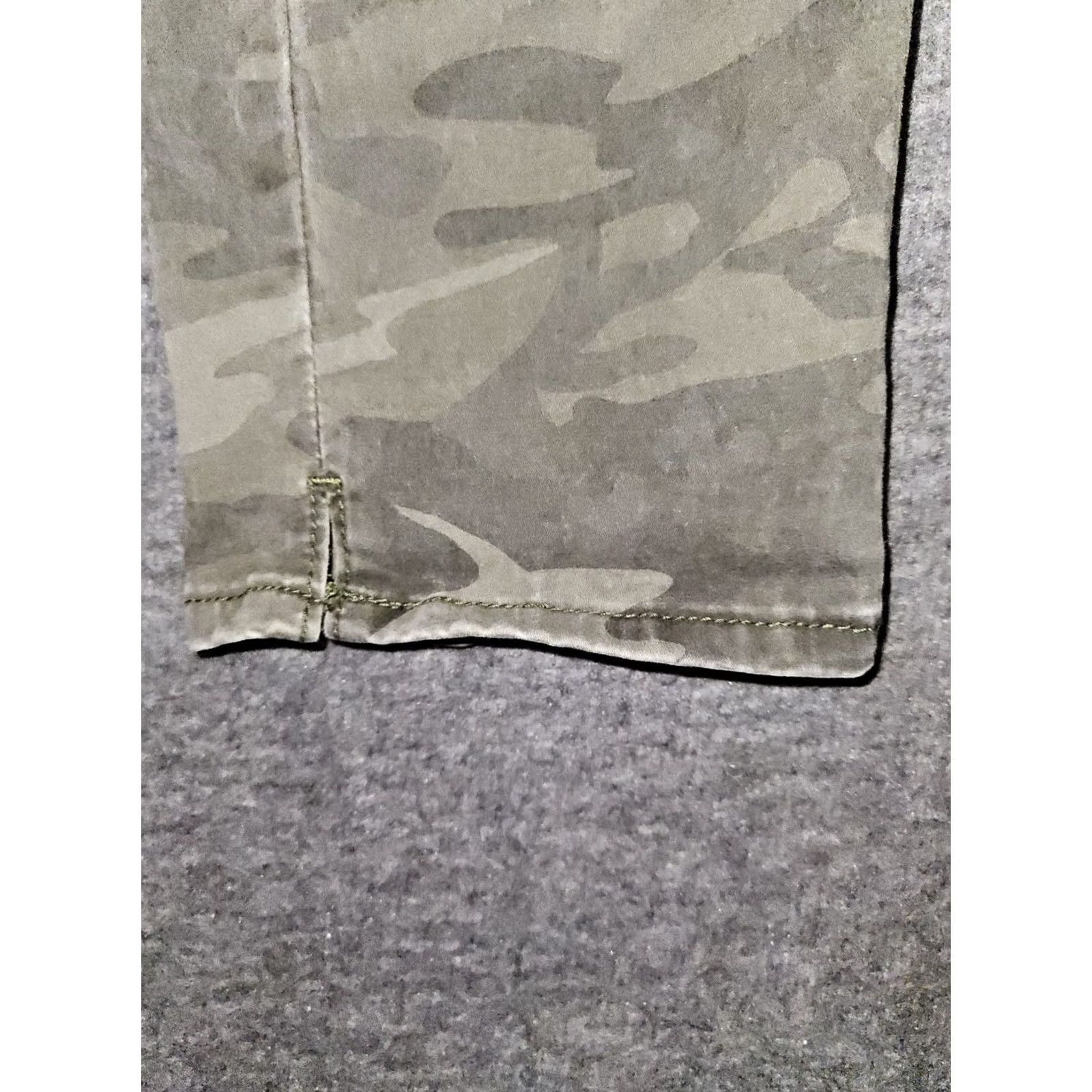 NYDJ NYDJ Pants Women's 12 Green Camouflage Pull On Ankle Mid Rise Stretch Casual Active Shirt Size 34" / US 12 / IT 48 - 7 Thumbnail