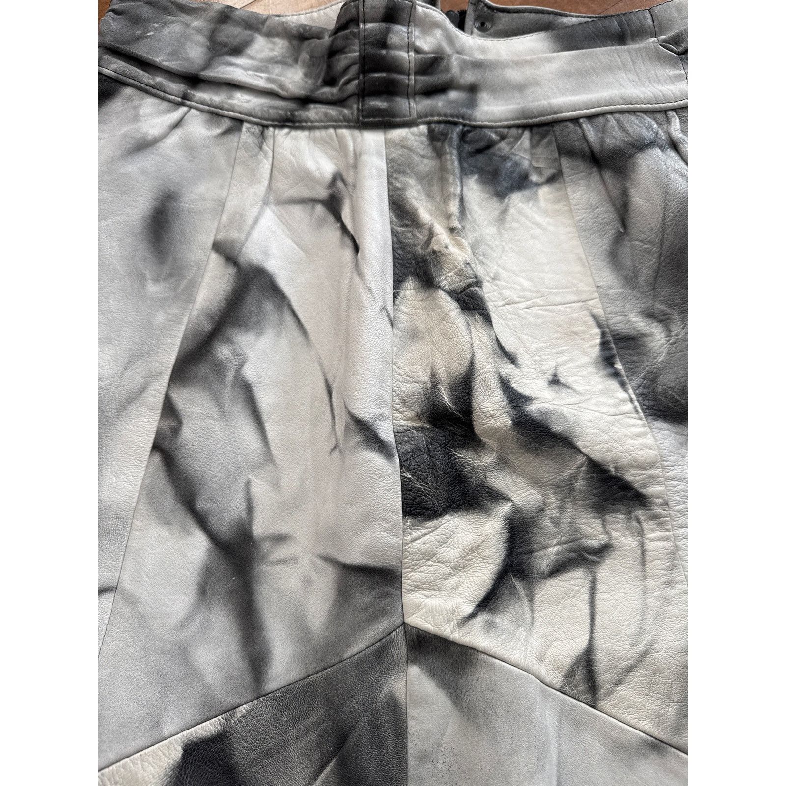 Vintage 1980s Black White Leather Patchwork A-Line Skirt M Size 30" / US 8 / IT 44 - 6 Thumbnail