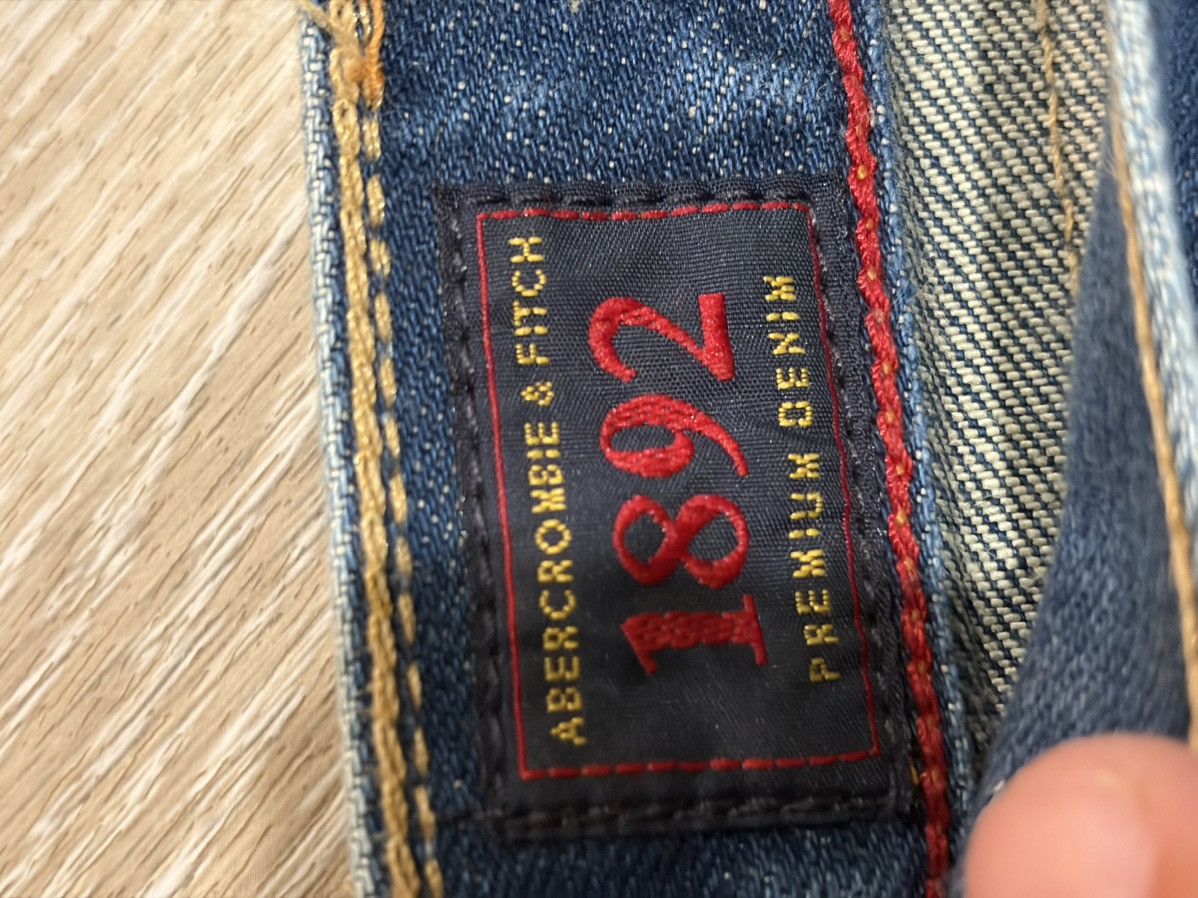 Abercrombie & Fitch Abercrombie & Fitch Jeans Bootcut Distressed Denim 1892 Size US 36 / EU 52 - 8 Thumbnail