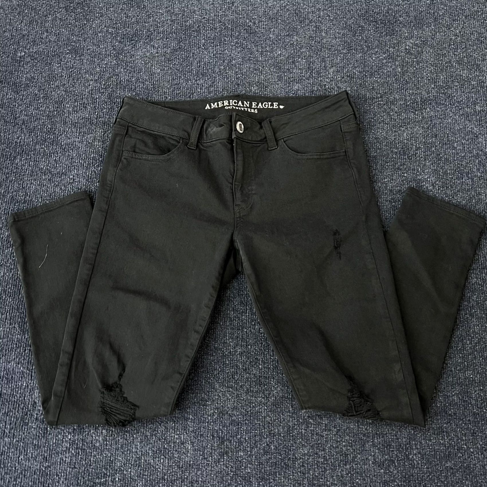 American Eagle Outfitters American Eagle Outfitters Skinny Jeans Womens 8 Black Stretch Distressed Denim Size 30" / US 8 / IT 44 - 2 Thumbnail