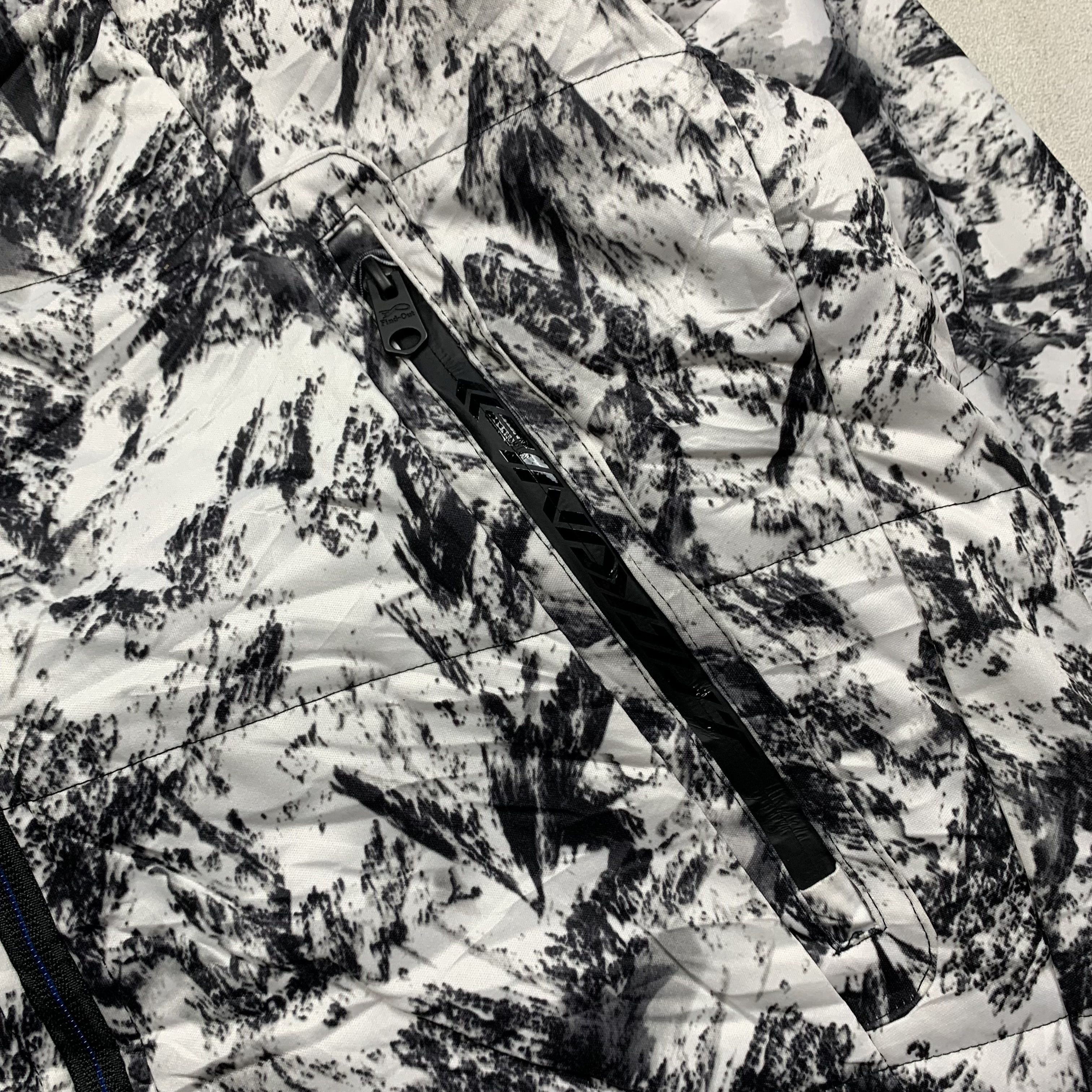 Japanese Brand Field Core Paint Splatter 3D Pattern Puffer Jacket Size US L / EU 52-54 / 3 - 4 Thumbnail