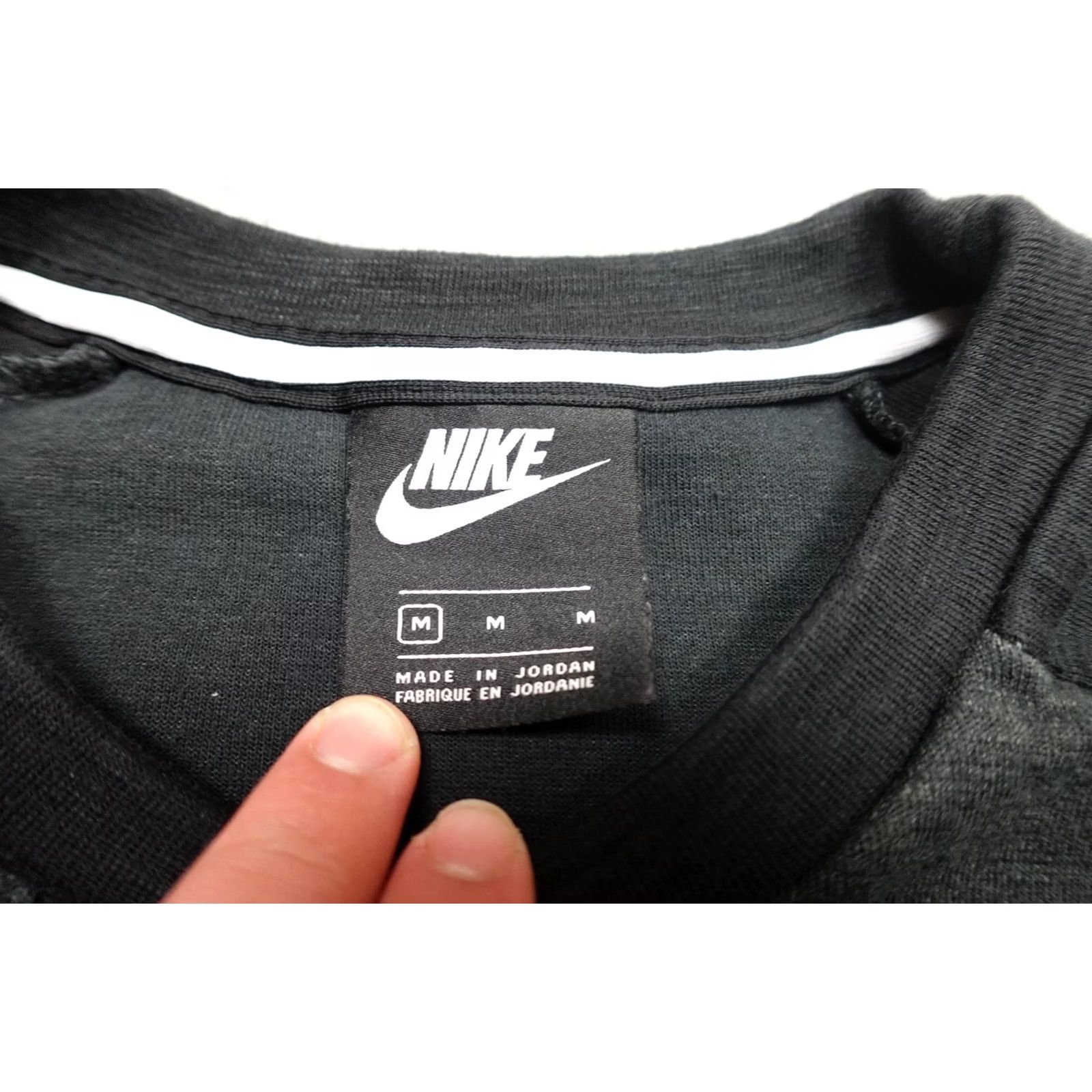 Nike Nike Sweatshirt Mens M Black Crewneck Fleece Kangaroo Pocket Logo Dri-Fit Size US M / EU 48-50 / 2 - 2 Thumbnail