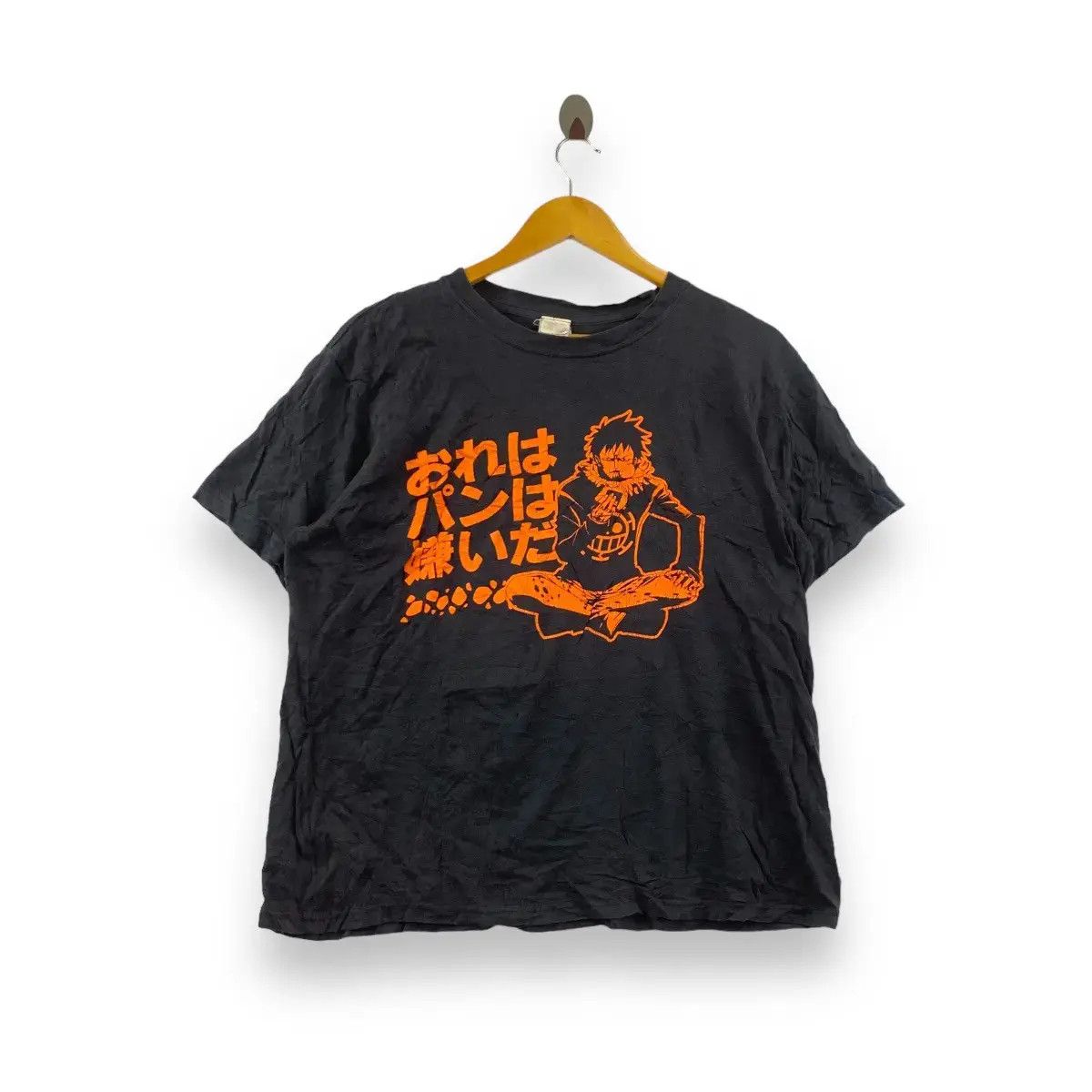 Vintage ANIME ONE PIECE Manga Trafalgar Law Heart Pirates Tee Shirt Size US L / EU 52-54 / 3 - 1 Thumbnail