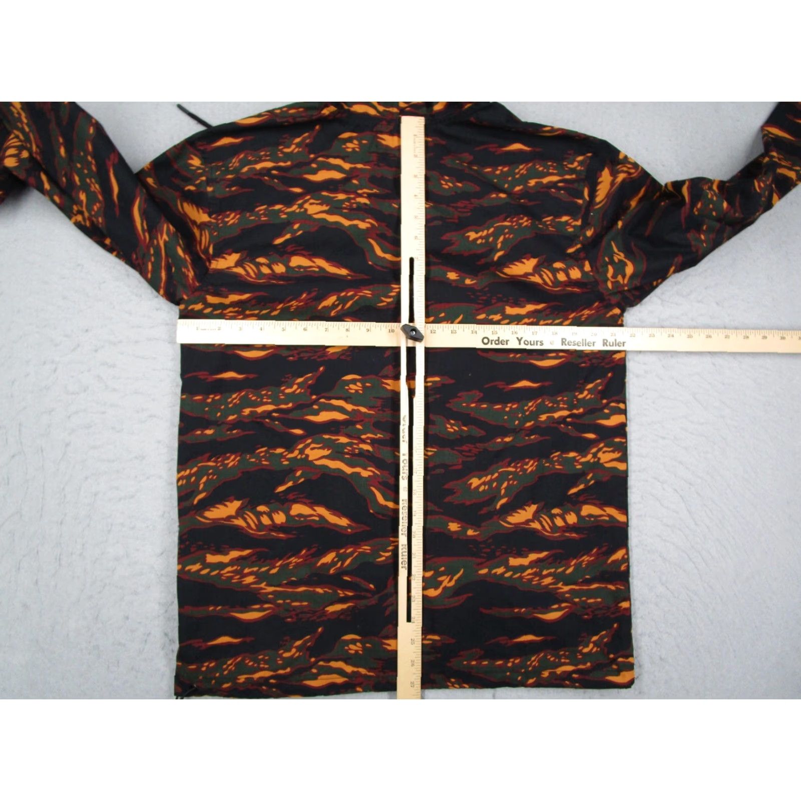 REEF Reef Jacket Mens Small Black Tiger Camo Hooded 1/4 Zip Anorak Pullover Size US S / EU 44-46 / 1 - 6 Thumbnail