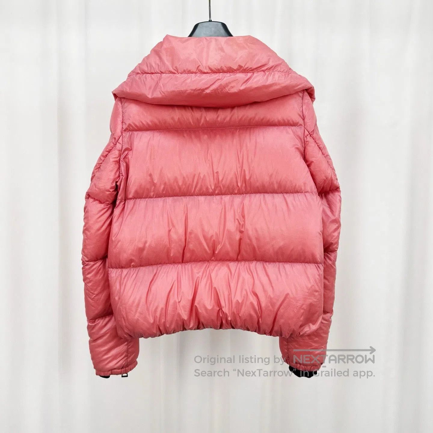 Moncler Moncler Pink Embroidered Logo Lapel Down Jacket. Size XS / US 0-2 / IT 36-38 - 2 Thumbnail
