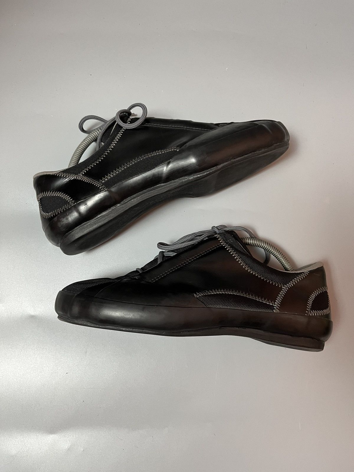 Issey Miyake Issey Miyake archived low top sneaker Size US 8 / EU 41 - 1 Thumbnail