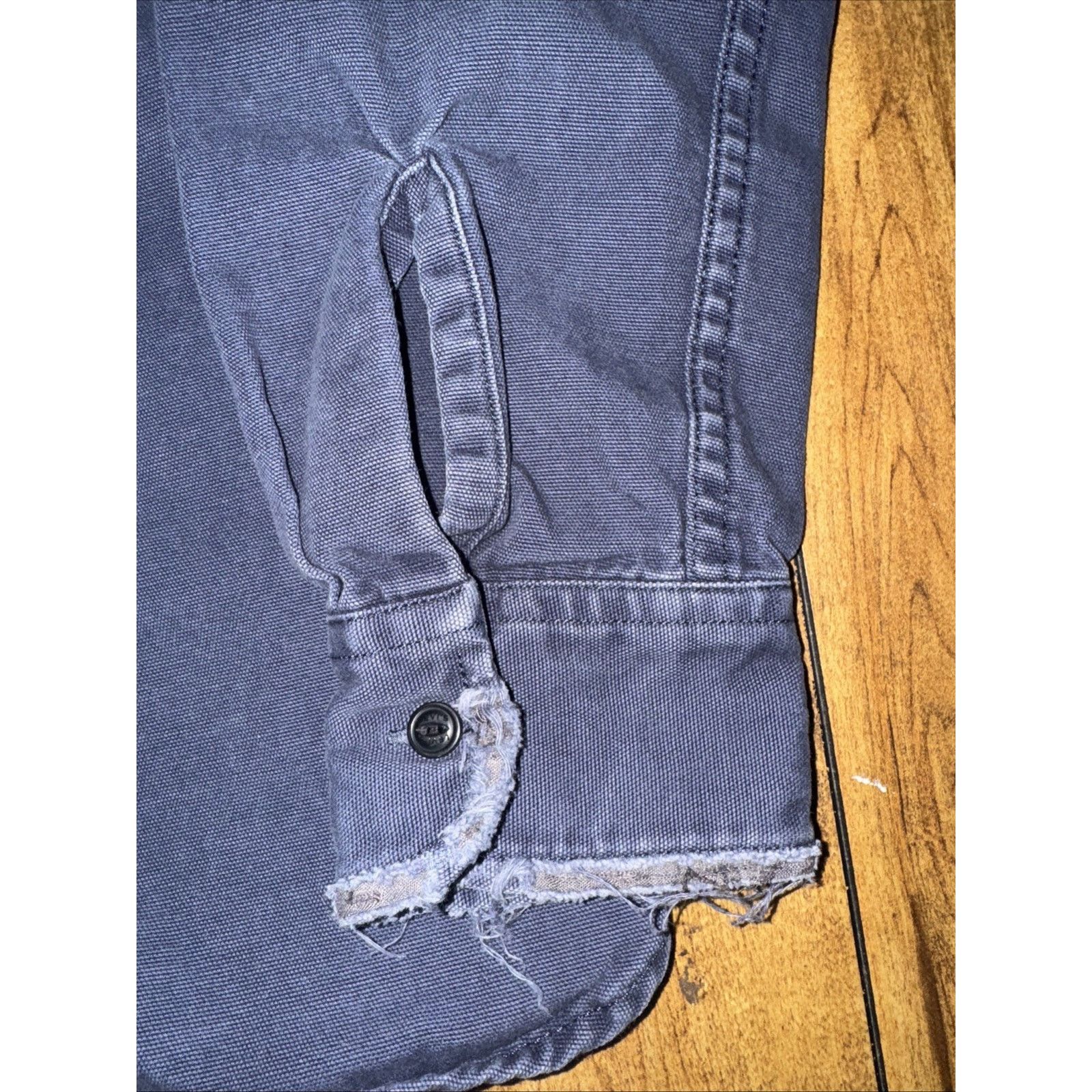 Carhartt × Levi's Levis Distressed Collarless Workwear Shirt Blue Medium 21x25 Size US M / EU 48-50 / 2 - 3 Thumbnail