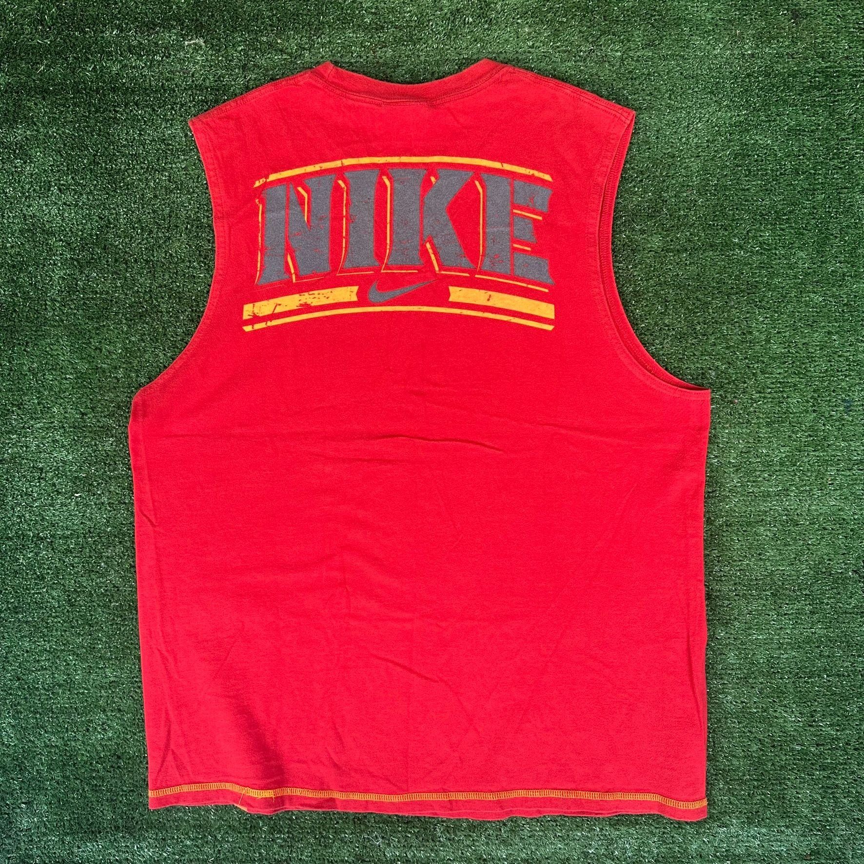 Nike Vintage Y2K Nike Center Swoosh Muscle Shirt Sleeveless Tank Size US L / EU 52-54 / 3 - 5 Thumbnail