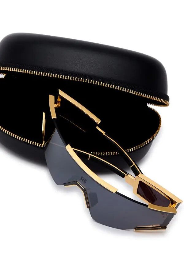Balmain o1s1wg111225 Size:OS/Fleche D-Frame Sunglasses in Black Size ONE SIZE - 4 Thumbnail